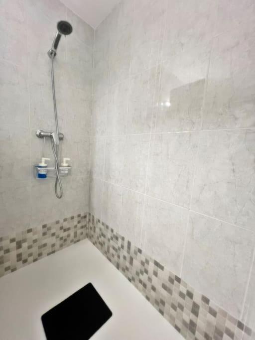 Magnifico Apartamento En El Centro De فوينخيرولا المظهر الخارجي الصورة