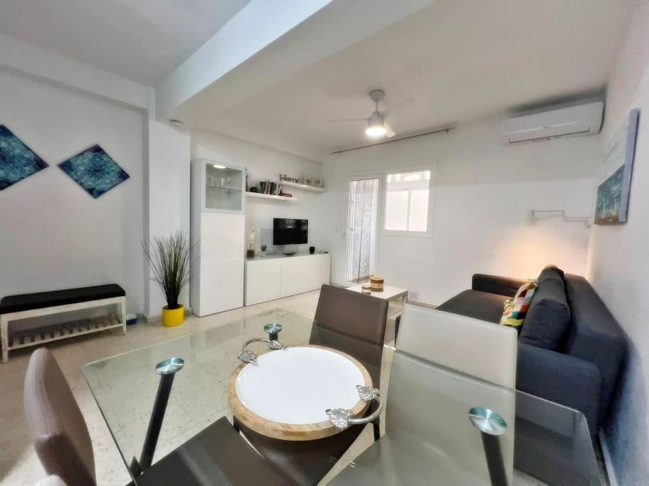 Magnifico Apartamento En El Centro De فوينخيرولا المظهر الخارجي الصورة