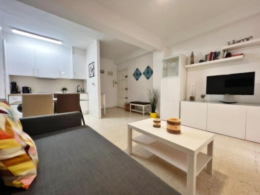 Magnifico Apartamento En El Centro De فوينخيرولا المظهر الخارجي الصورة